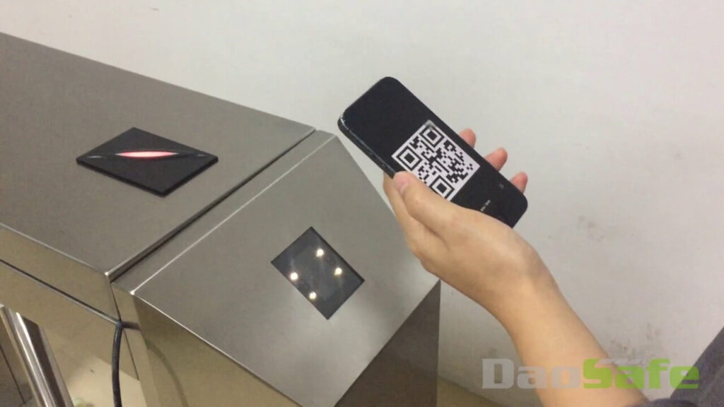 Cổng soát vé tự động bằng Qr code Cổng soát vé tự động bằng Qr code
