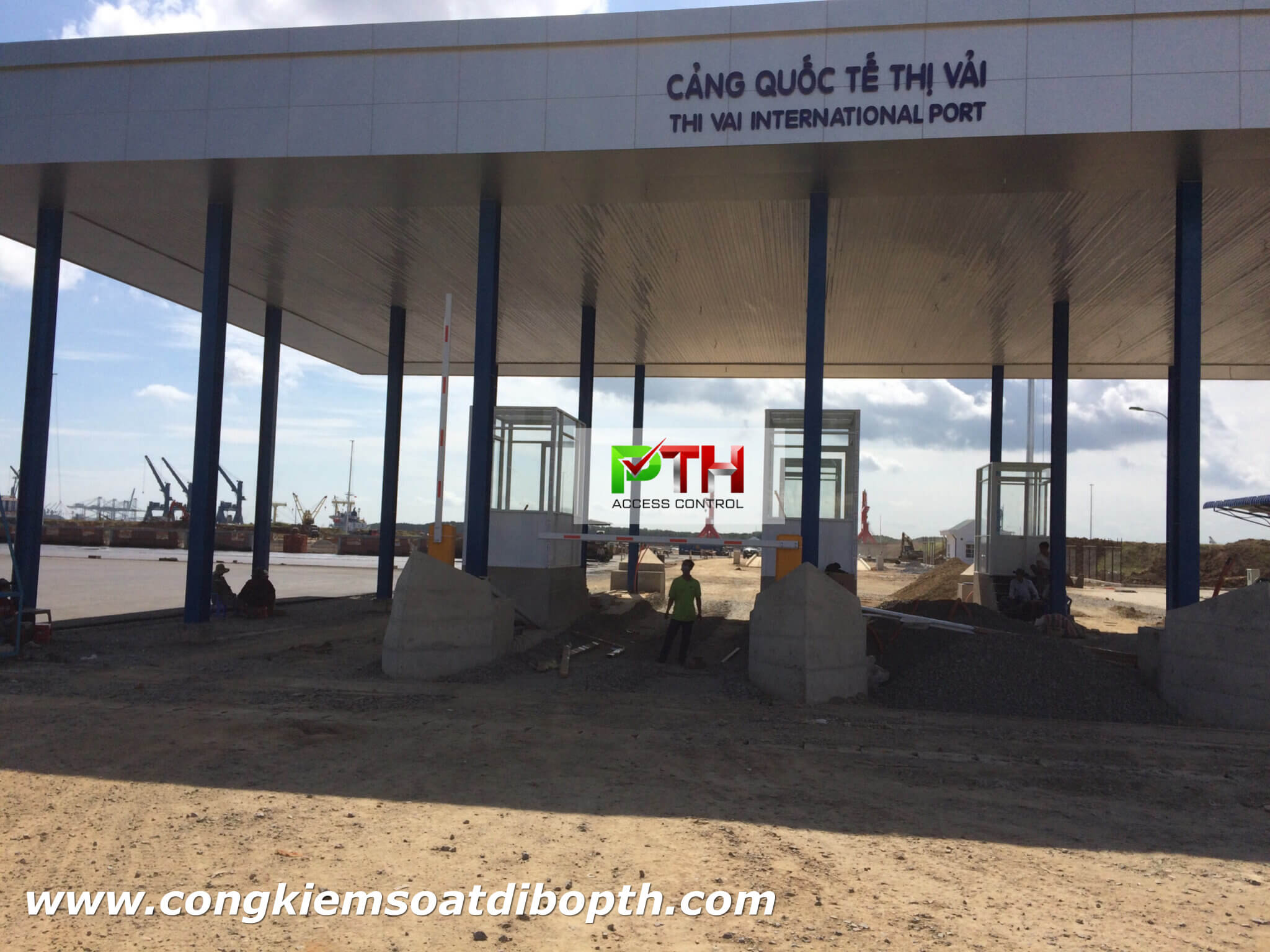Hình ảnh tại công trình lắp đặt Barie Bisen cho Cảng Thị Vải | PTH Access Control