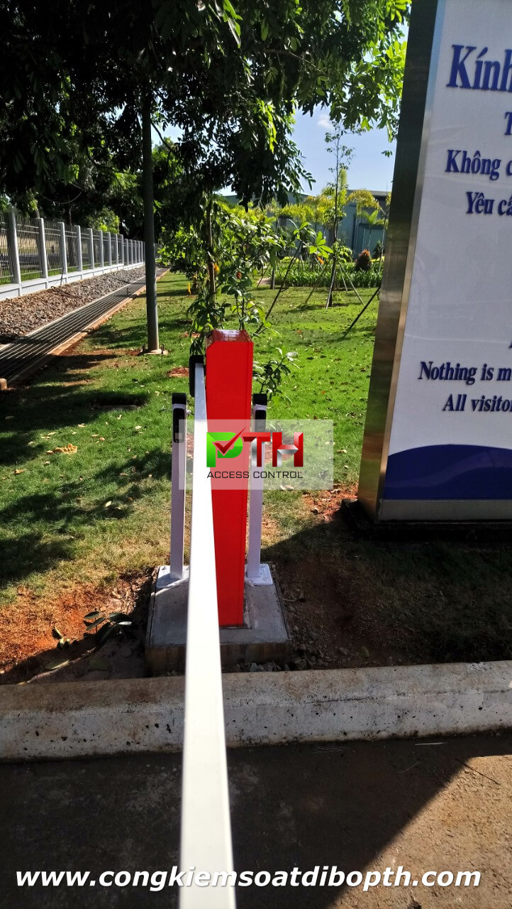 Hình ảnh thực tế tại công trình lắp đặt barie FAAC cho Công ty BlueScope Việt Nam