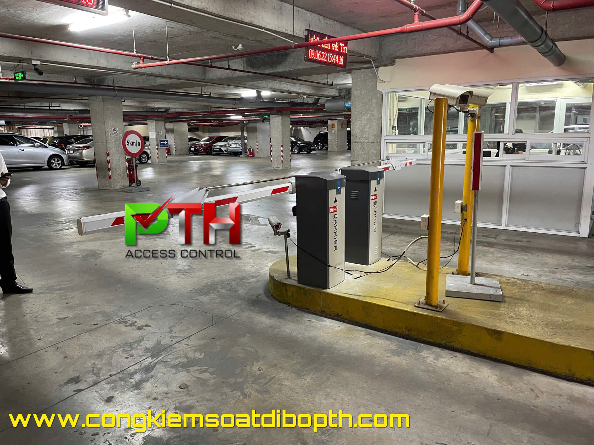 Lắp Đặt Barrier Tay Gập Magnet MAG BR618T_90 tại Thủ Dầu Một