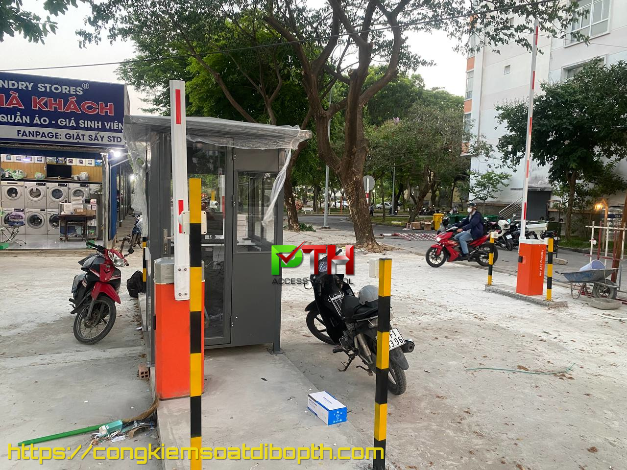 Lắp đặt barie wonsun dz 230 tại làng đại học Thủ Đức