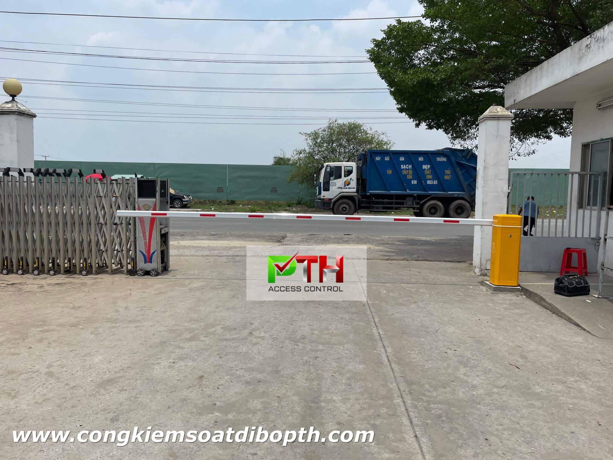 Hình ảnh thực tế tại công trình lắp đặt barrier BS-306 cho Công ty Mousse Liên Mỹ - KCN Đồng An II