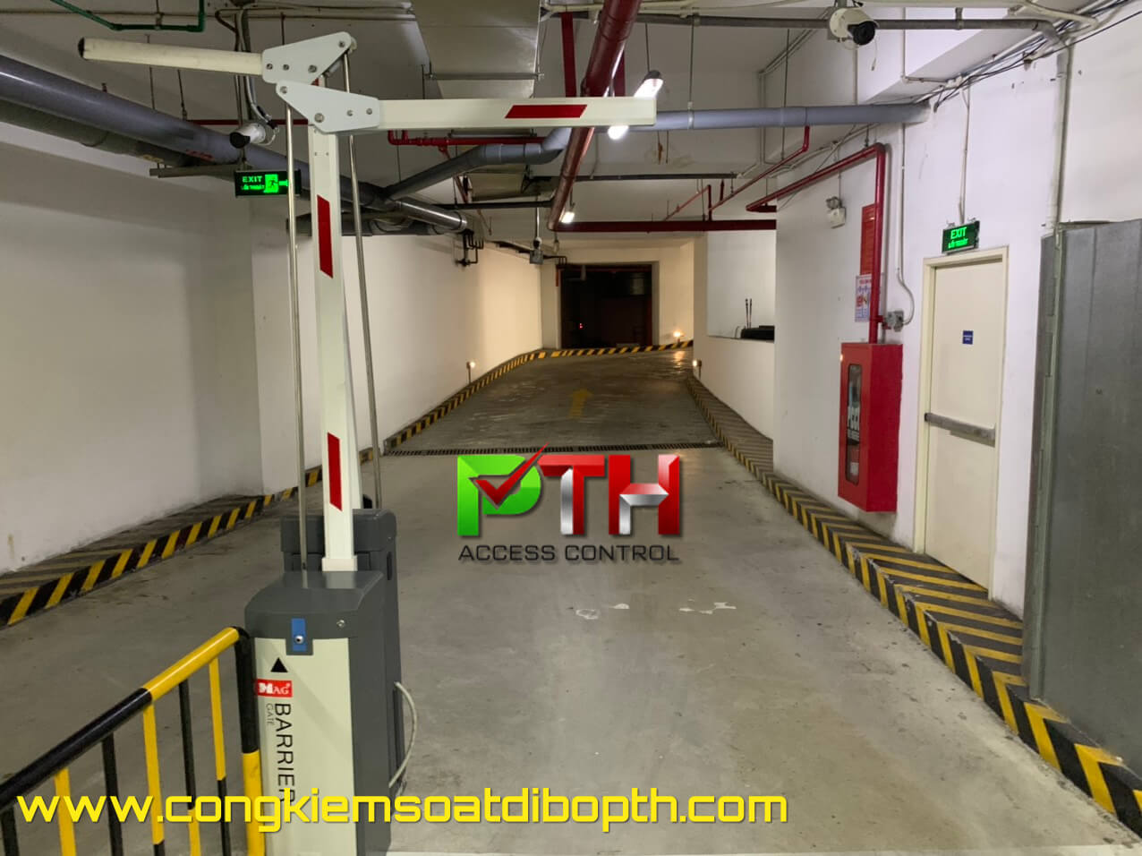 Barrier Tay Gập Magnet MAG BR618T_90 tại Tân Bình