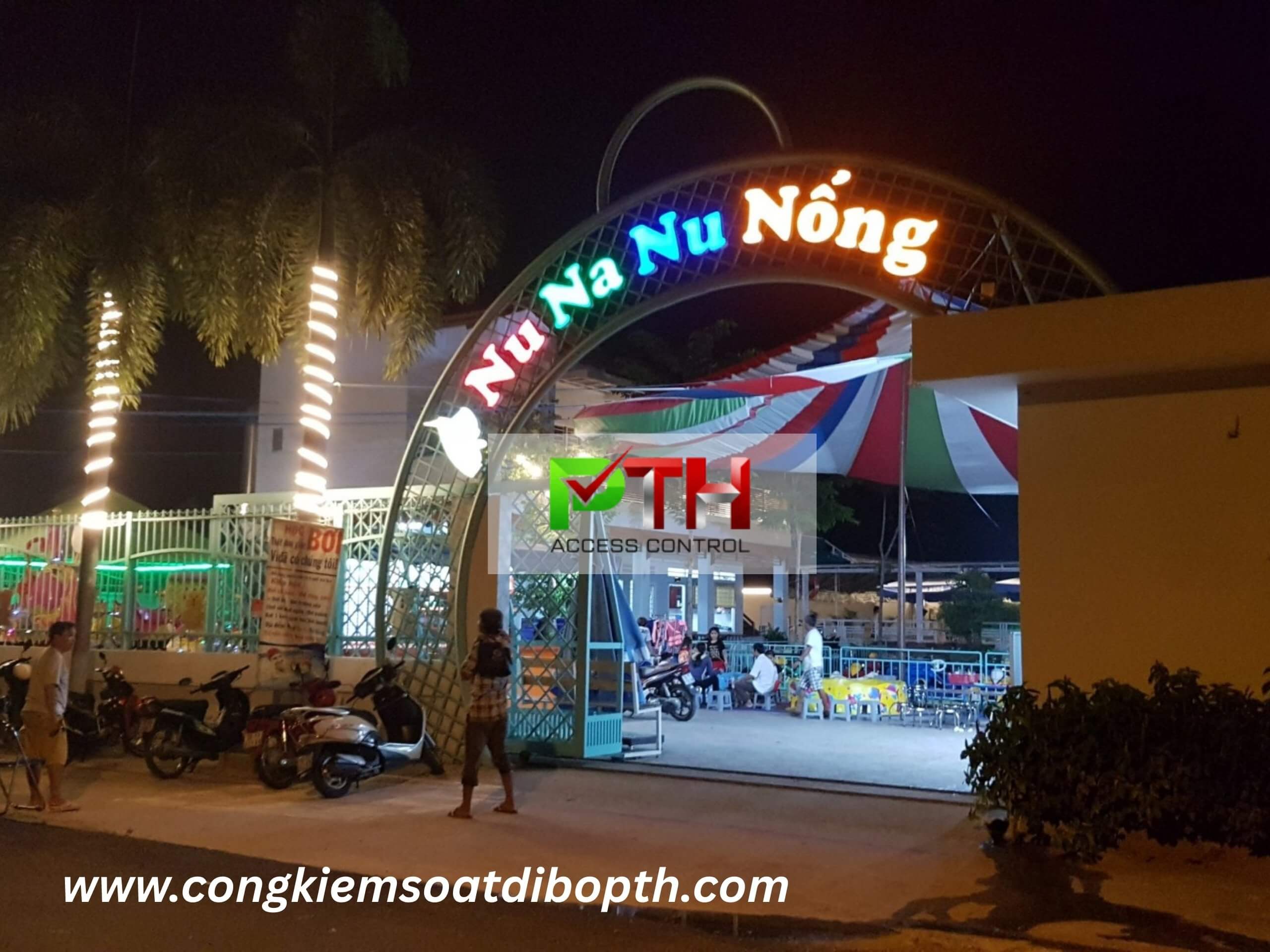 Hình 2: Công trình lắp cổng flap barie kiểm soát tại hồ bơi Nu Na Nu Nống Củ Chi