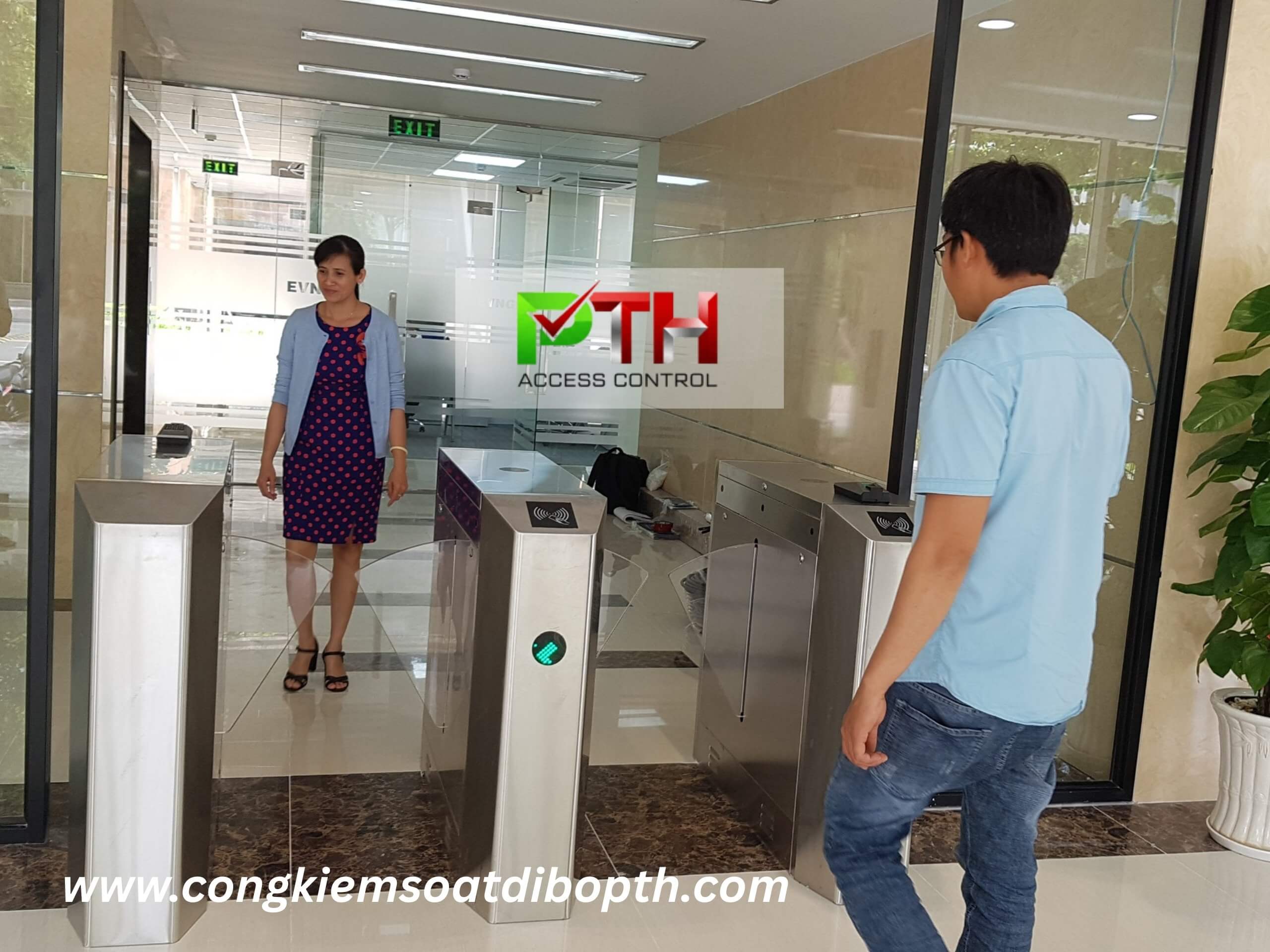 Hình 1: Công trình lắp cổng flap barrier tại Nhà máy điện Sala Quận 2