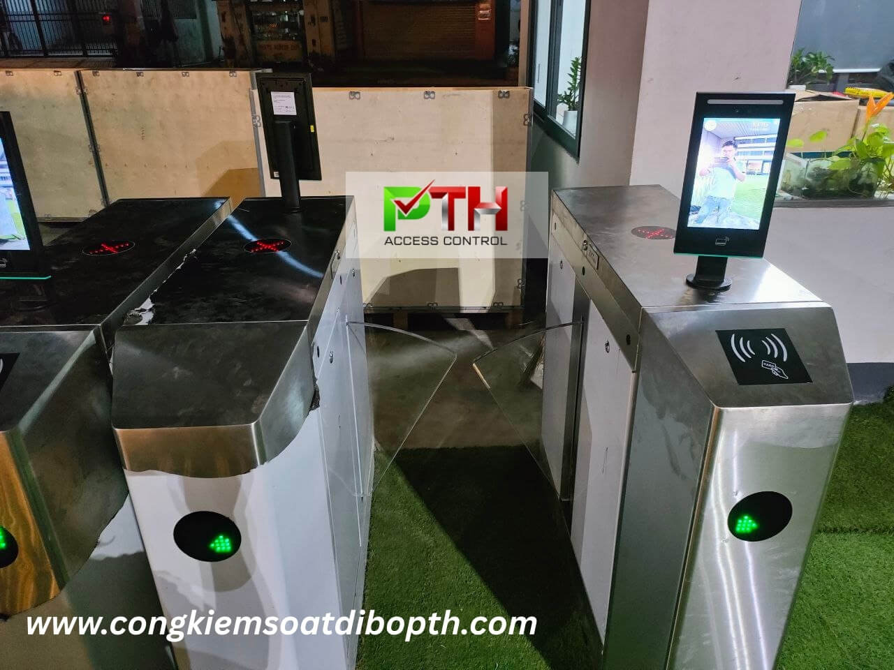 lap cong an ninh flap barrier tai dong nai