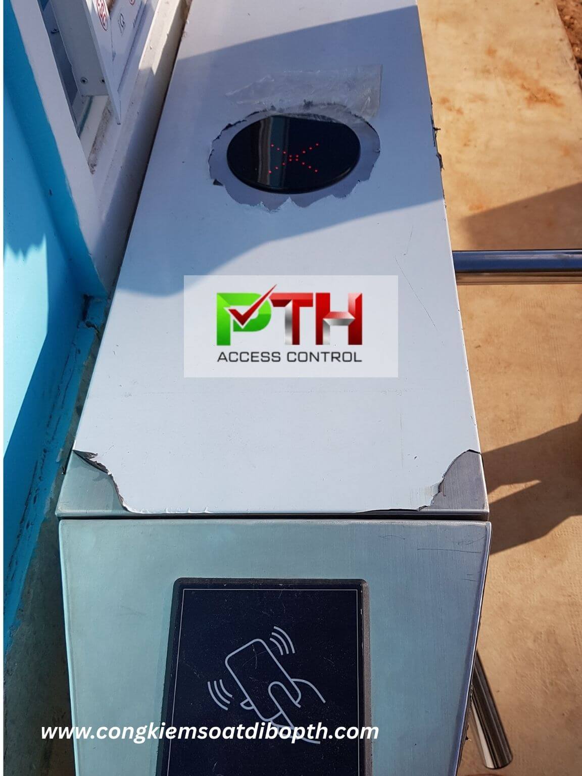 Hình 2: Công trình lắp cổng xoay 3 chấu tại KDL sinh thái Đà Lạt Tiên Cảnh