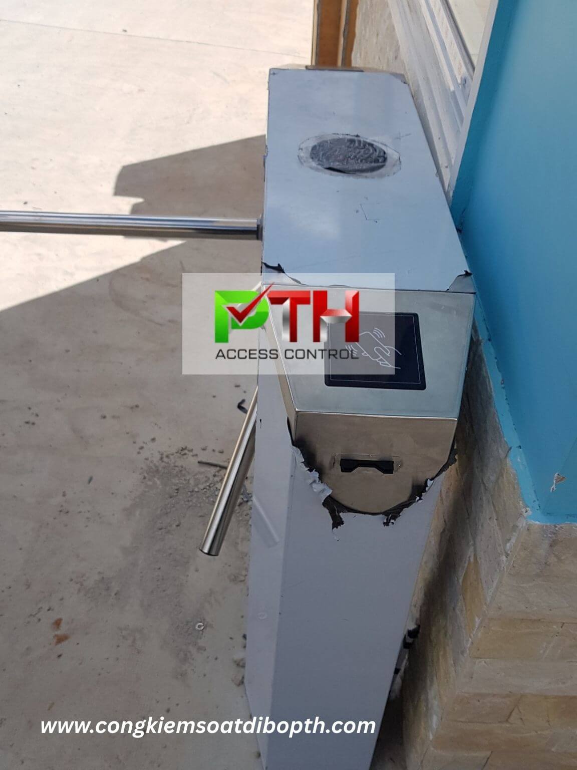 Hình 5: Công trình lắp cổng xoay 3 chấu tại KDL sinh thái Đà Lạt Tiên Cảnh