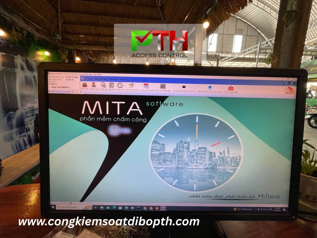 cong trinh lap cong xoay tripod ket hop may cham cong cho phong gym tai campuchia
