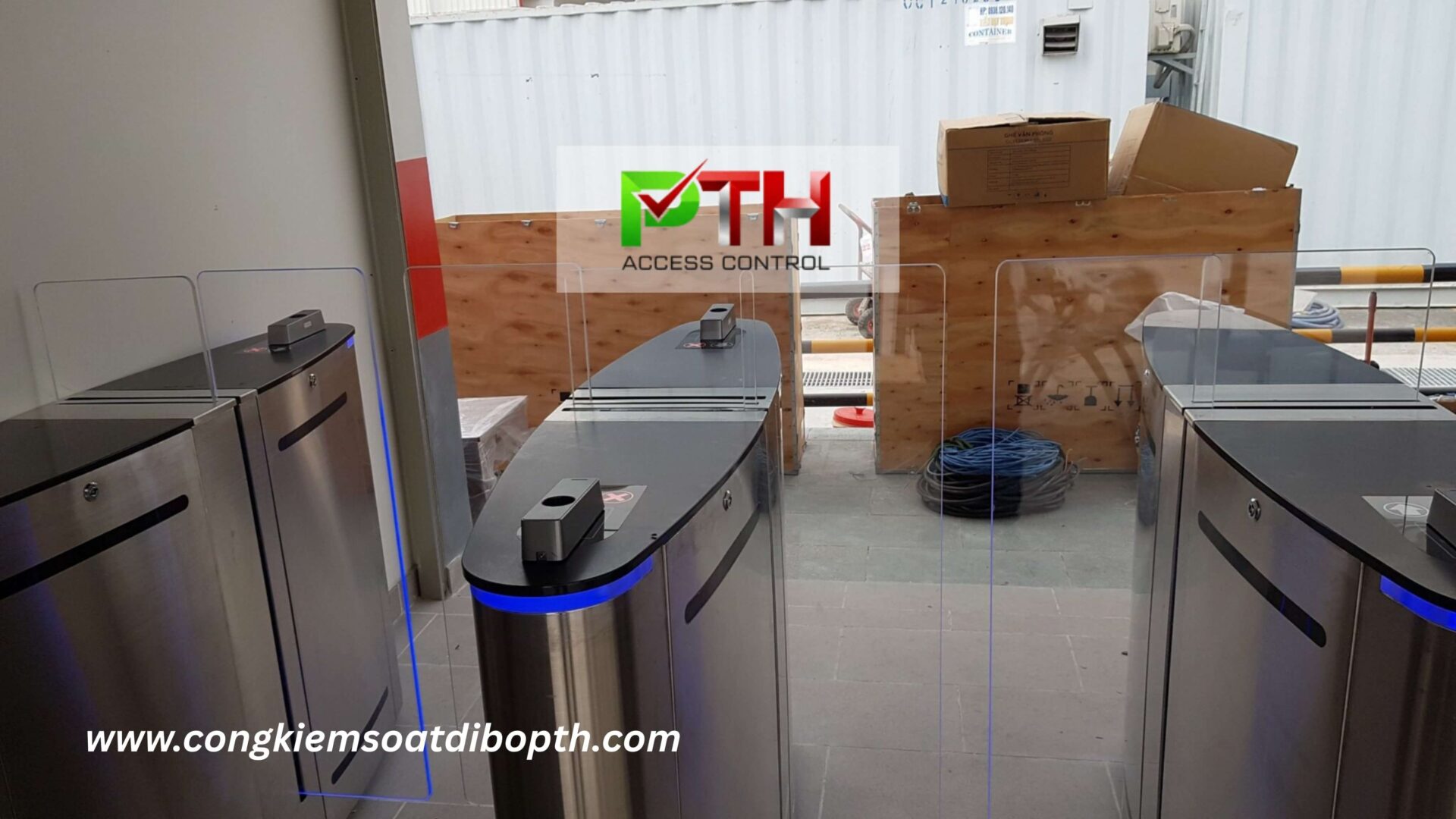 Hình 6: Công trình lắp cổng flap barrier tại nhà máy Coca Cola Quận 9