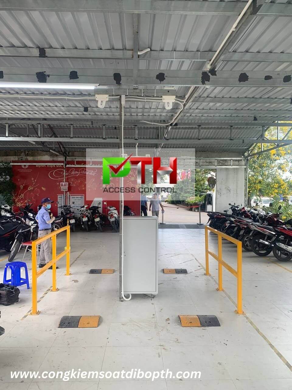 Cong trinh lap may thong minh tai benh vien da khoa quoc te sis