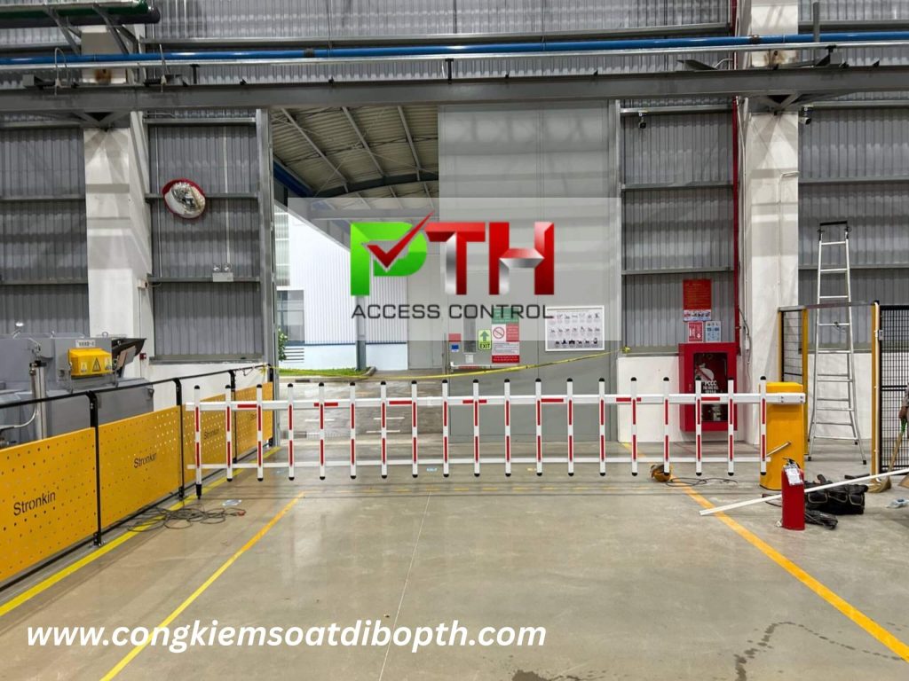 Hình ảnh công trình lắp barrier rào chắn cho KCN Châu Đức - Bà Rịa Vũng Tàu