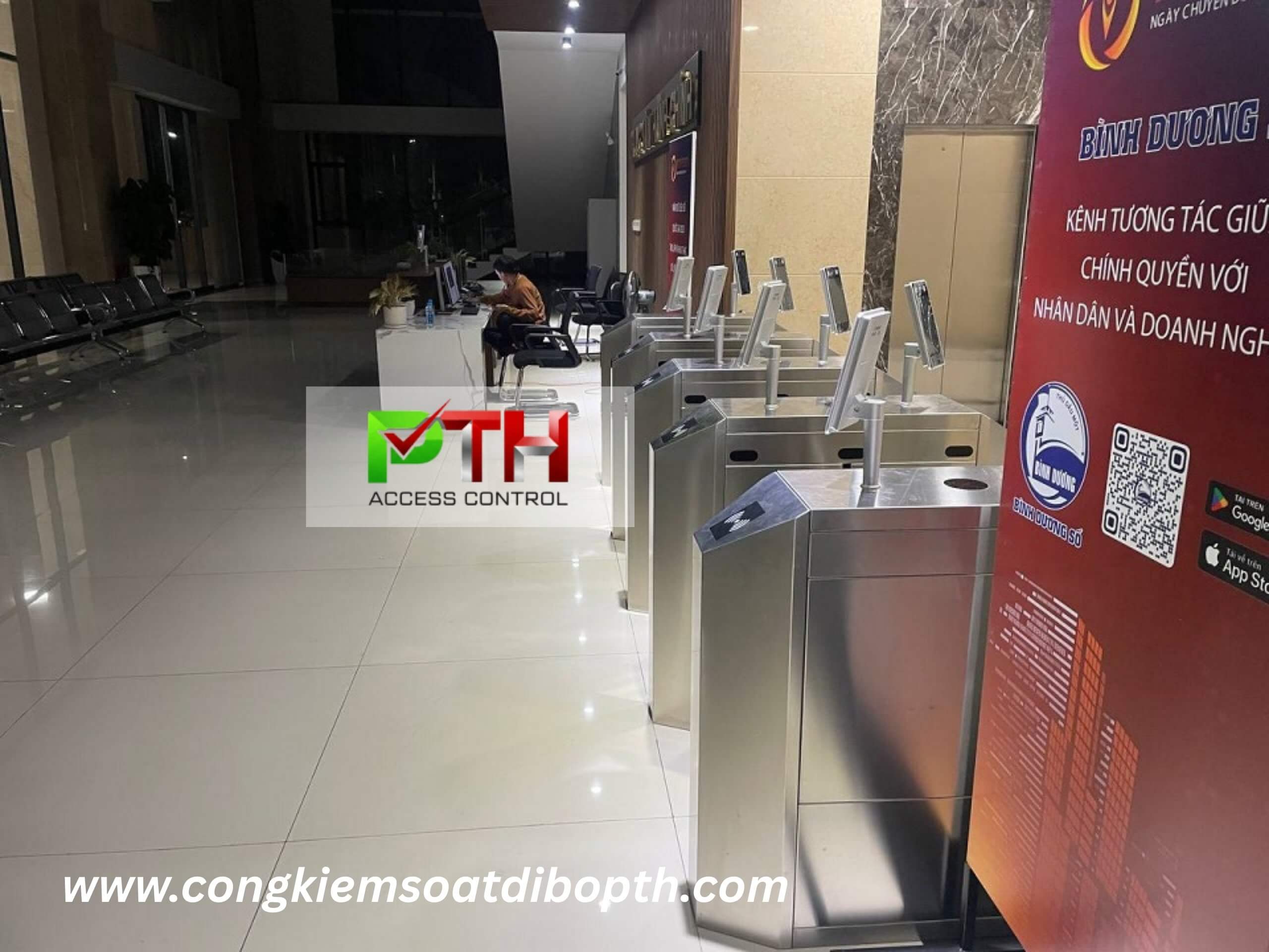 Hình 7: Công trình lắp cổng flap barrier kết hợp máy nhận diện khuôn mặt tại BÌnh Dương