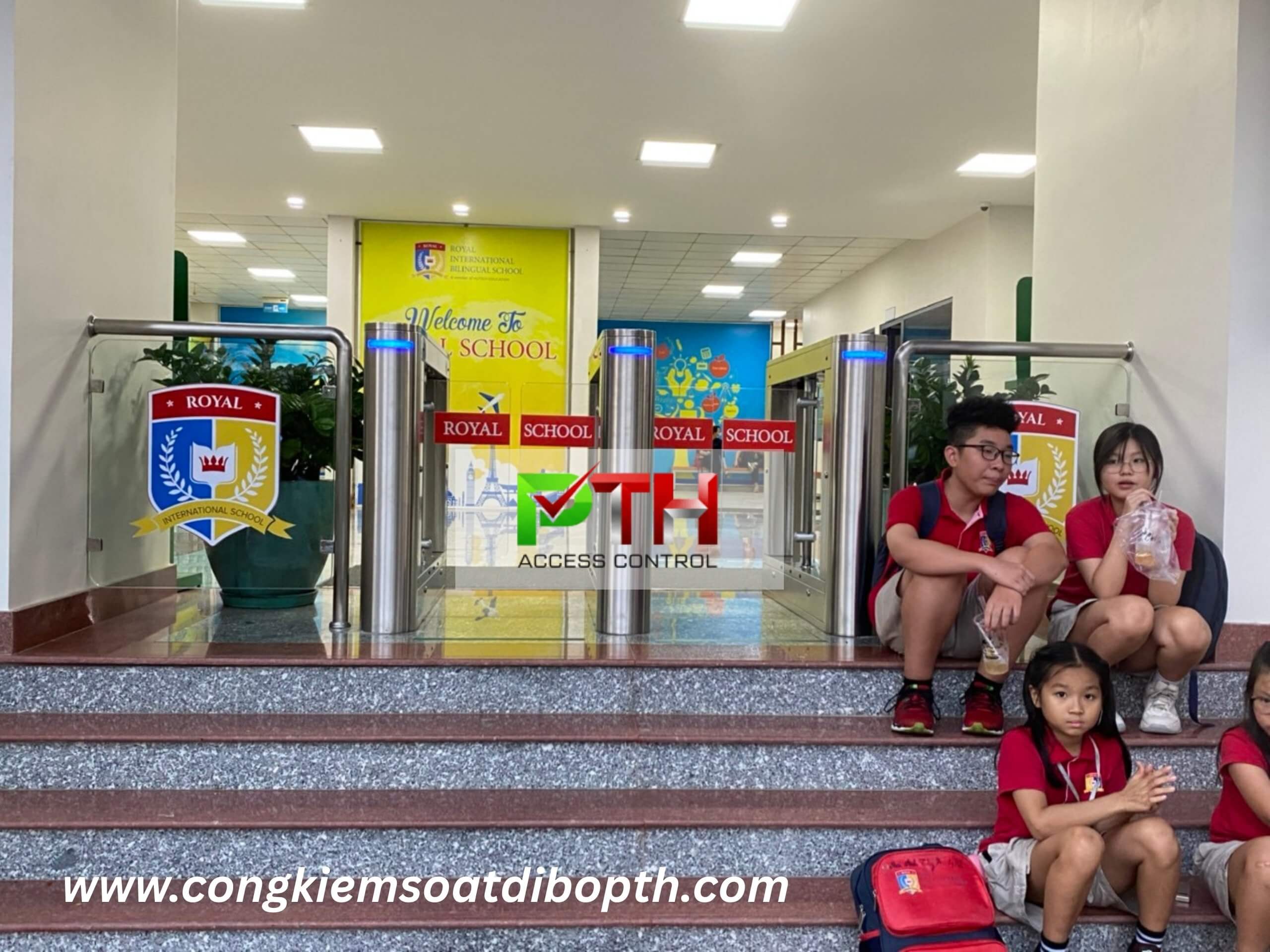 Trường học, trung tâm đào tạo và campus Trường học, trung tâm đào tạo và campus