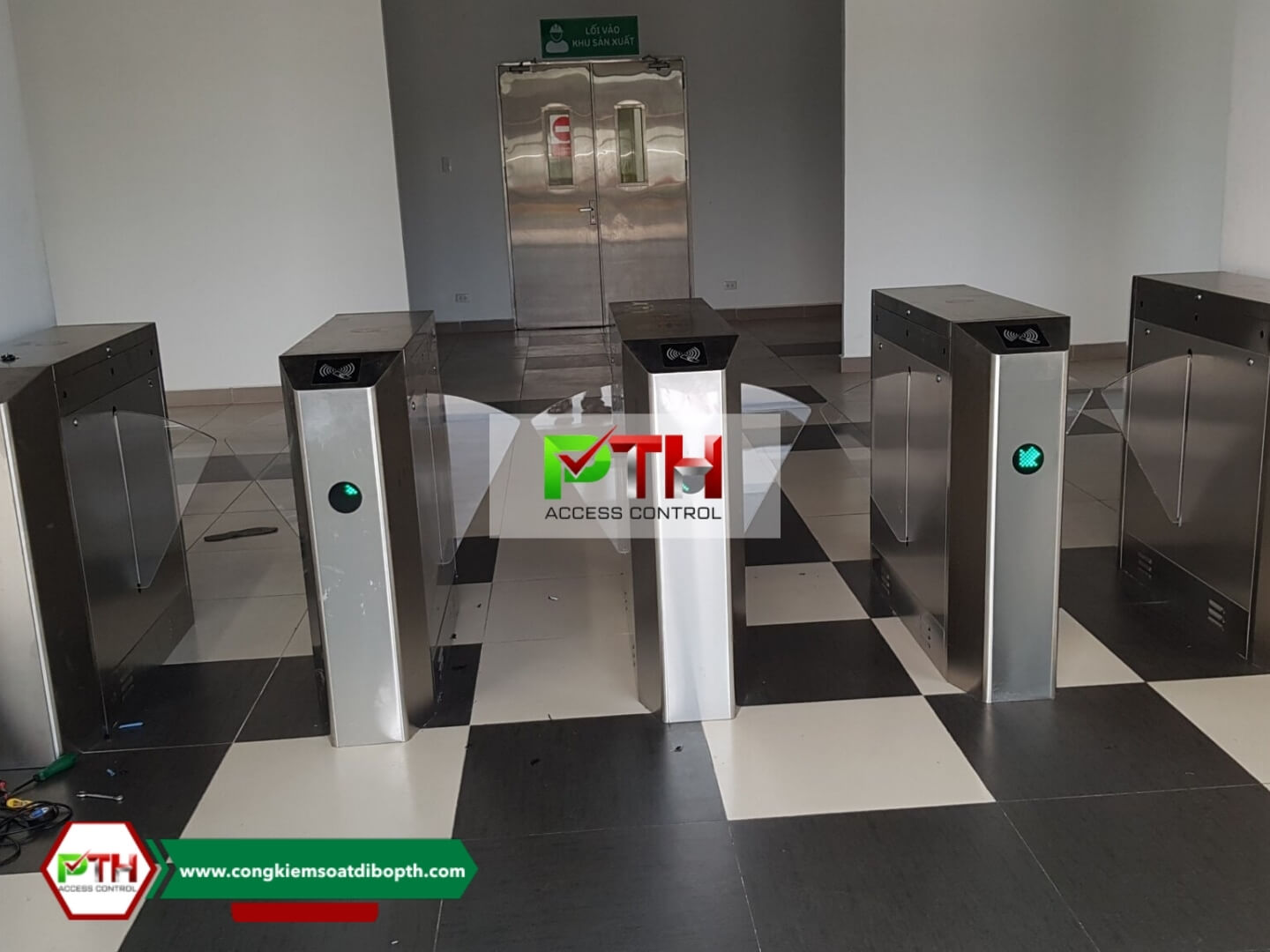 Cổng flap barrier