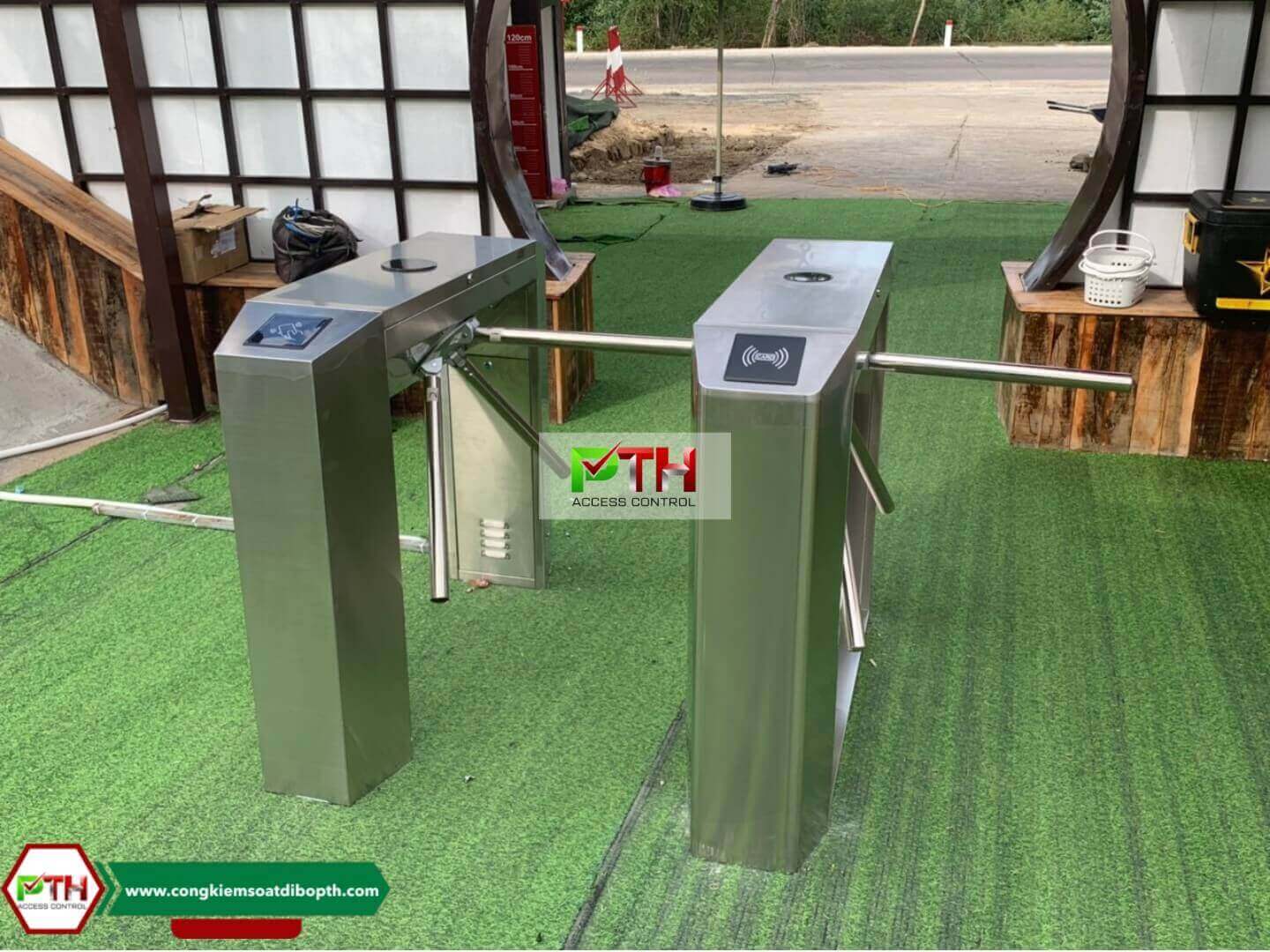 Cổng xoay Tripod Turnstile kiểm soát vé khu du lịch