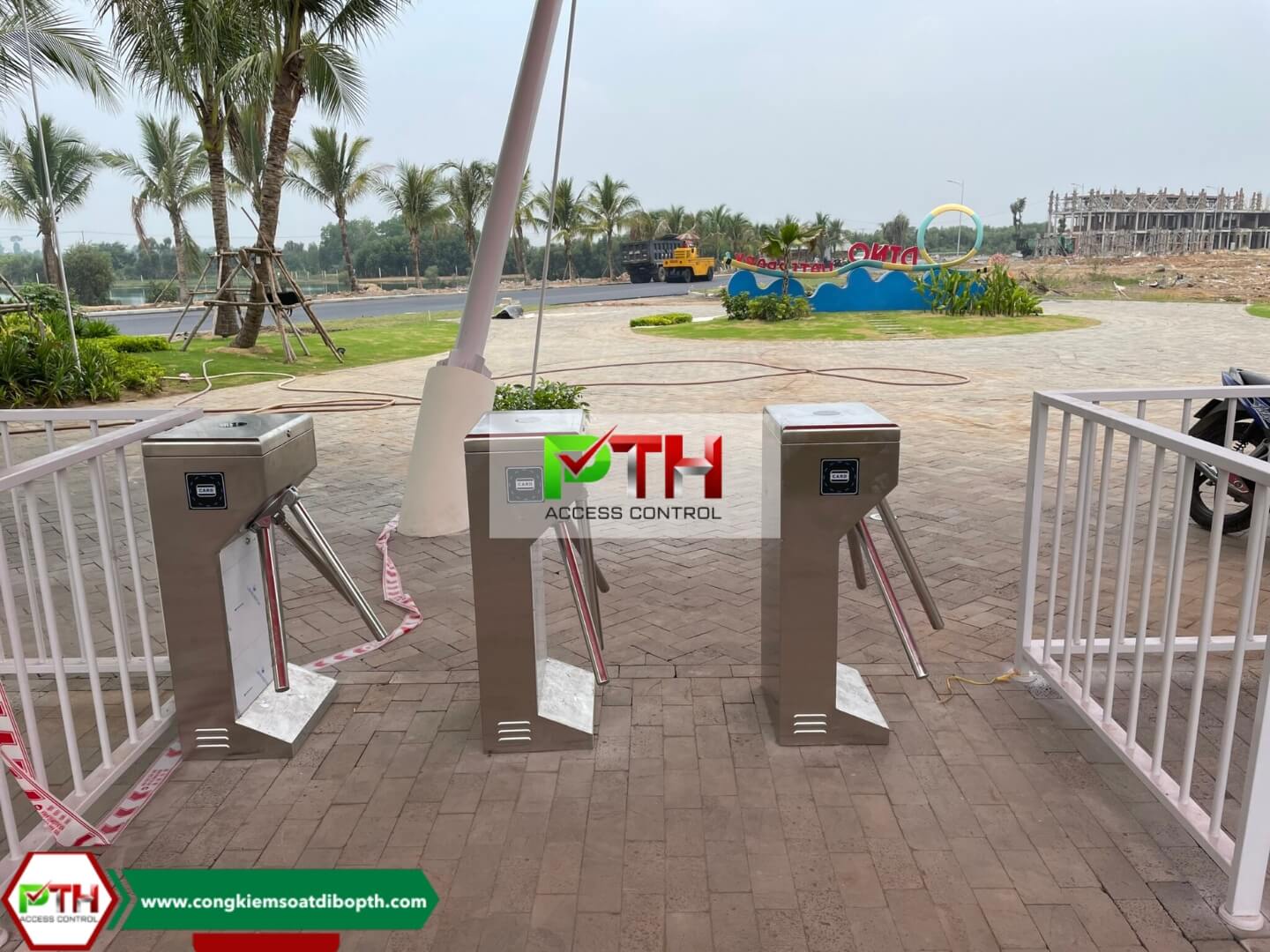 Hệ thống kiểm soát ra vào