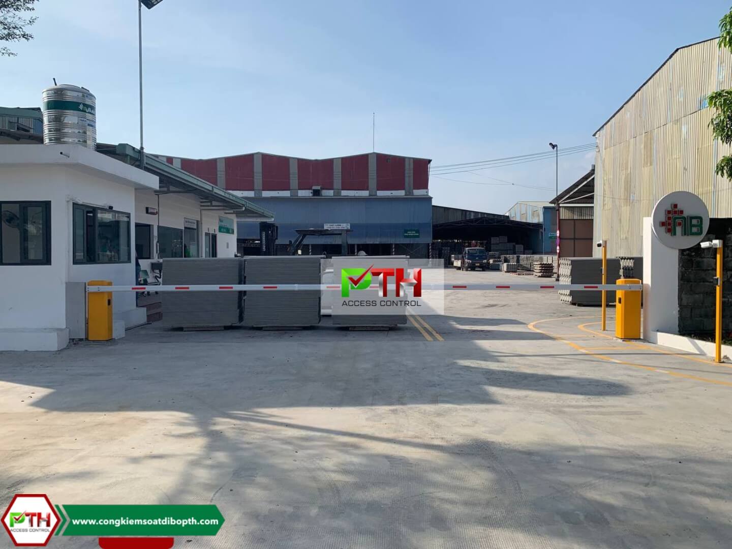 Hệ thống barie kiểm soát ra vào khu công nghiệp