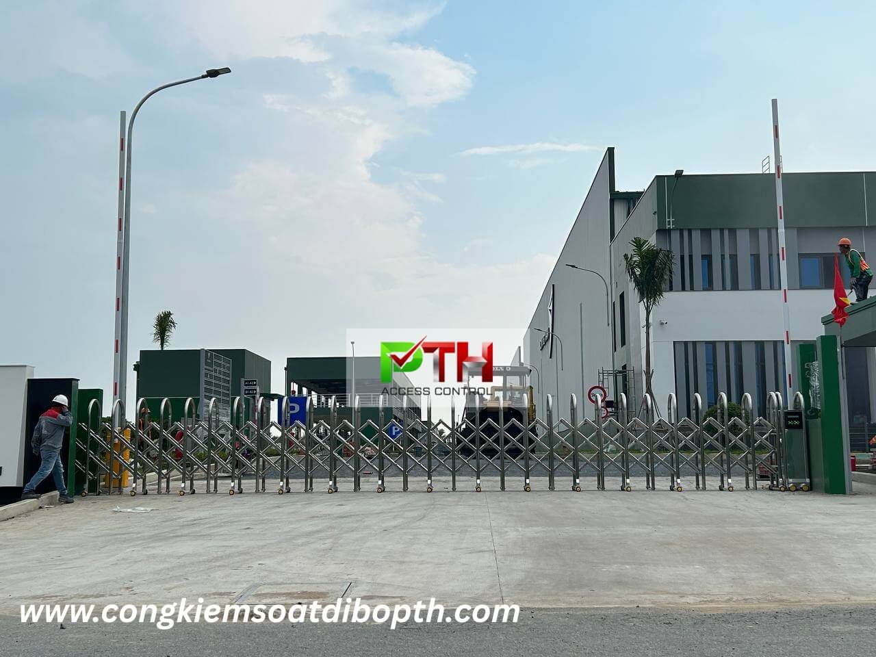 Hình 2: Công trình lắp barie soát an ninh tại KCN Nhơn Trạch 6D