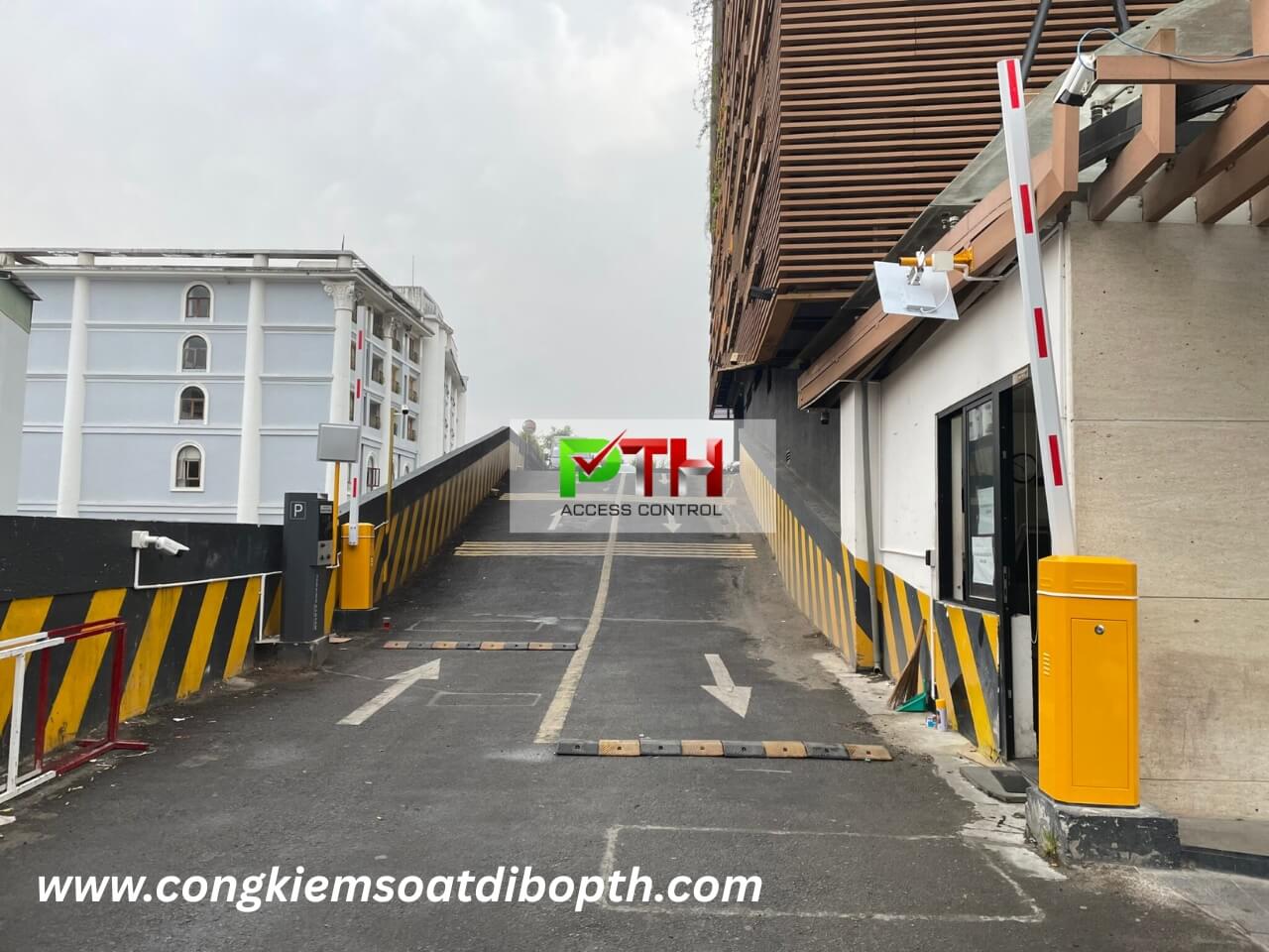 Hình 7: Công trình lắp đặt hệ thống parking cho khách sạn tại Đà Lạt