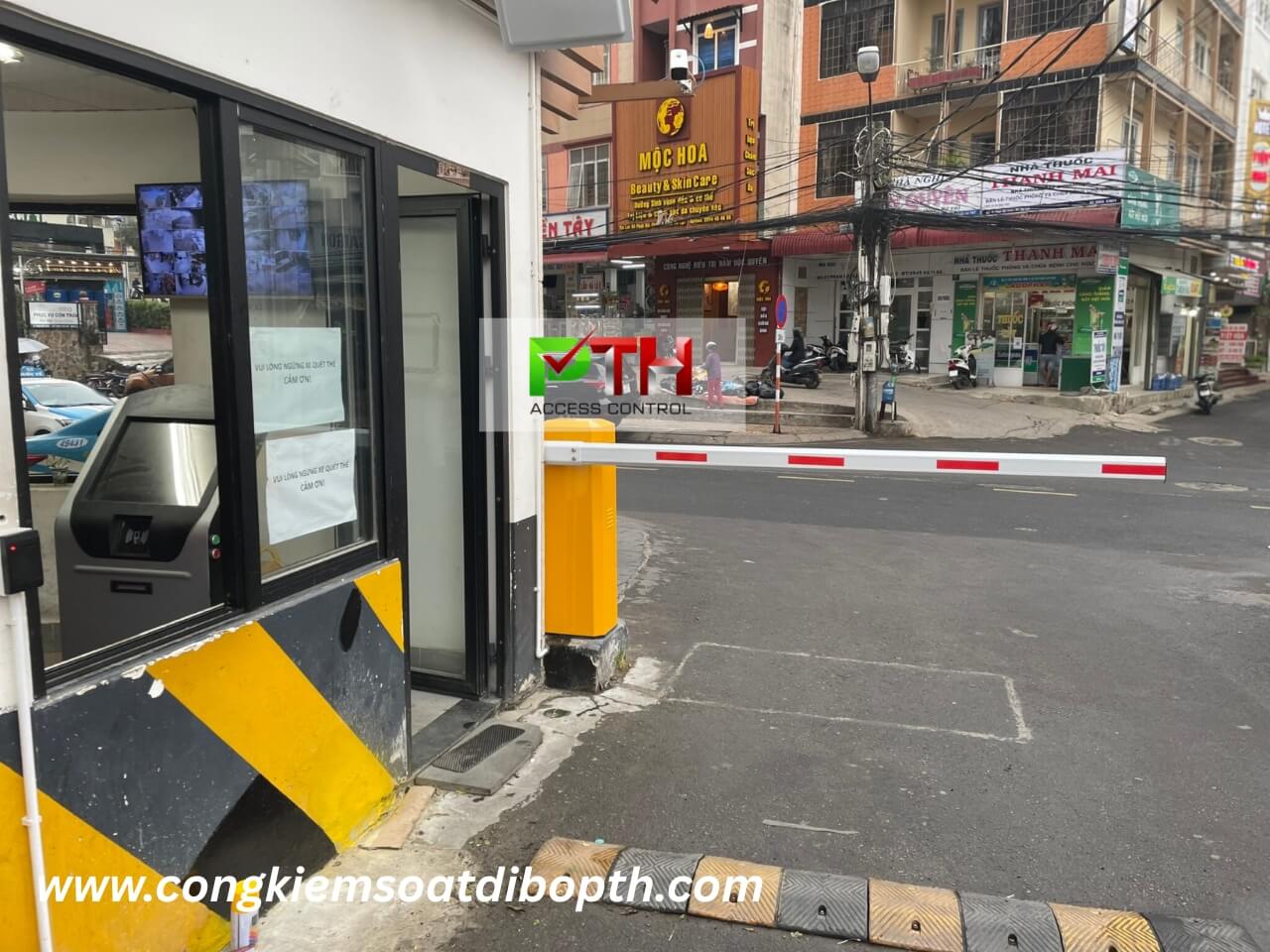 Hình 6: Công trình lắp đặt hệ thống parking cho khách sạn tại Đà Lạt
