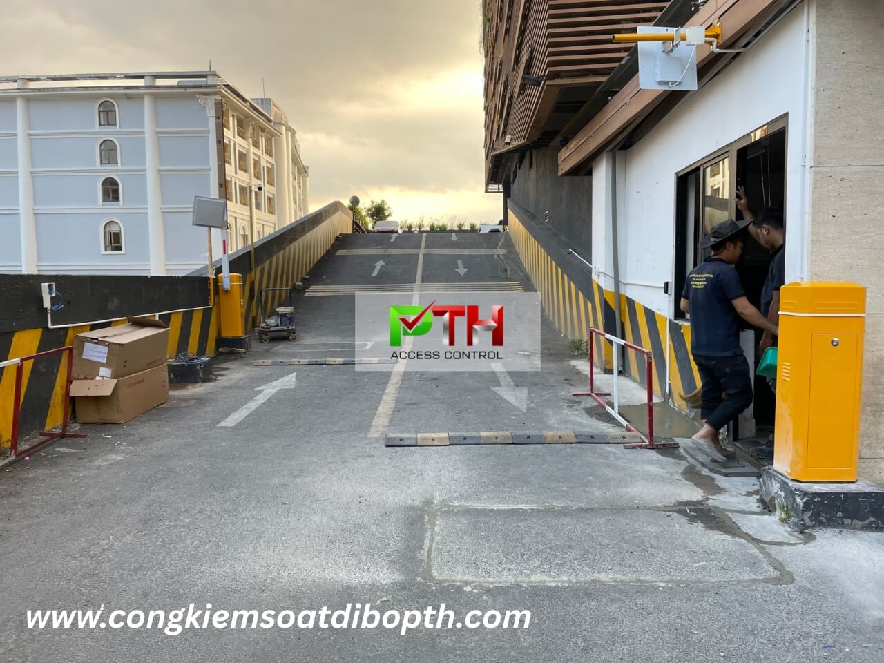 Hình 3: Công trình lắp đặt hệ thống parking cho khách sạn tại Đà Lạt