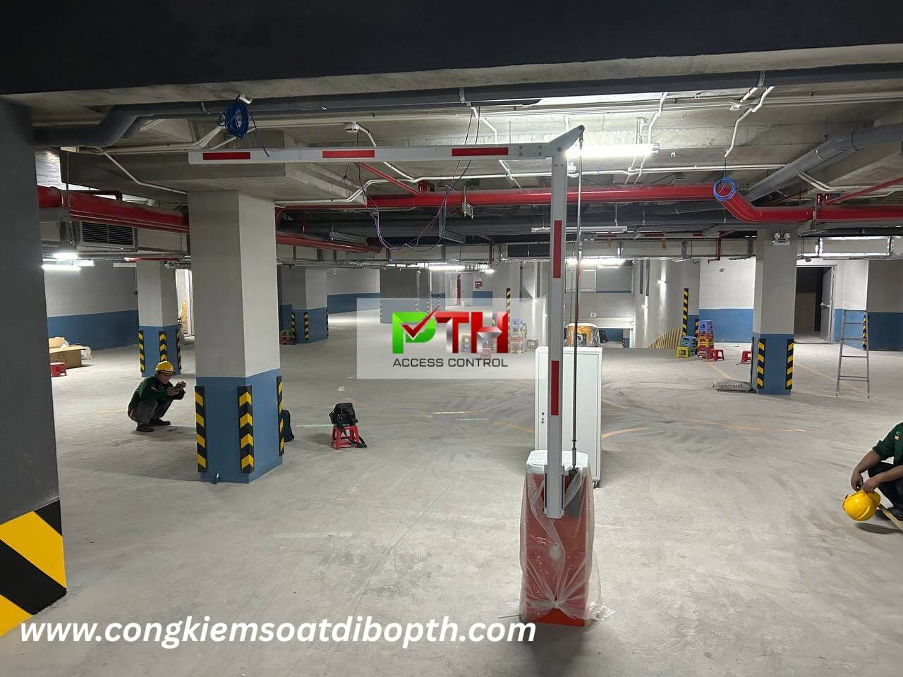 Hình 2: Công trình lắp hệ thống giữ xe thông minh cho tầng hầm tại Dĩ An 