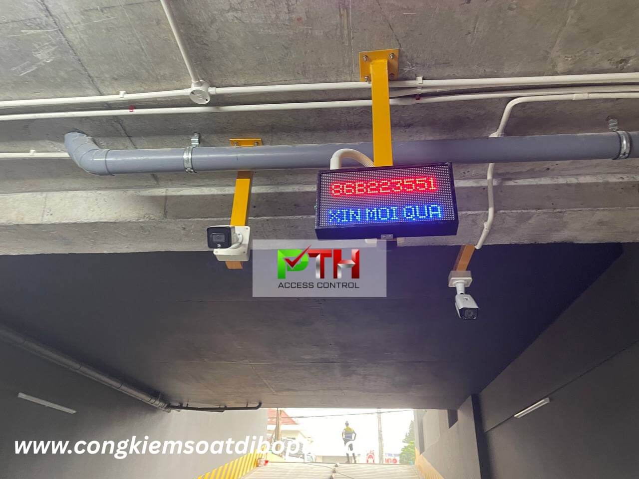 Hình 6: Công trình lắp hệ thống giữ xe thông minh cho tầng hầm tại Dĩ An
