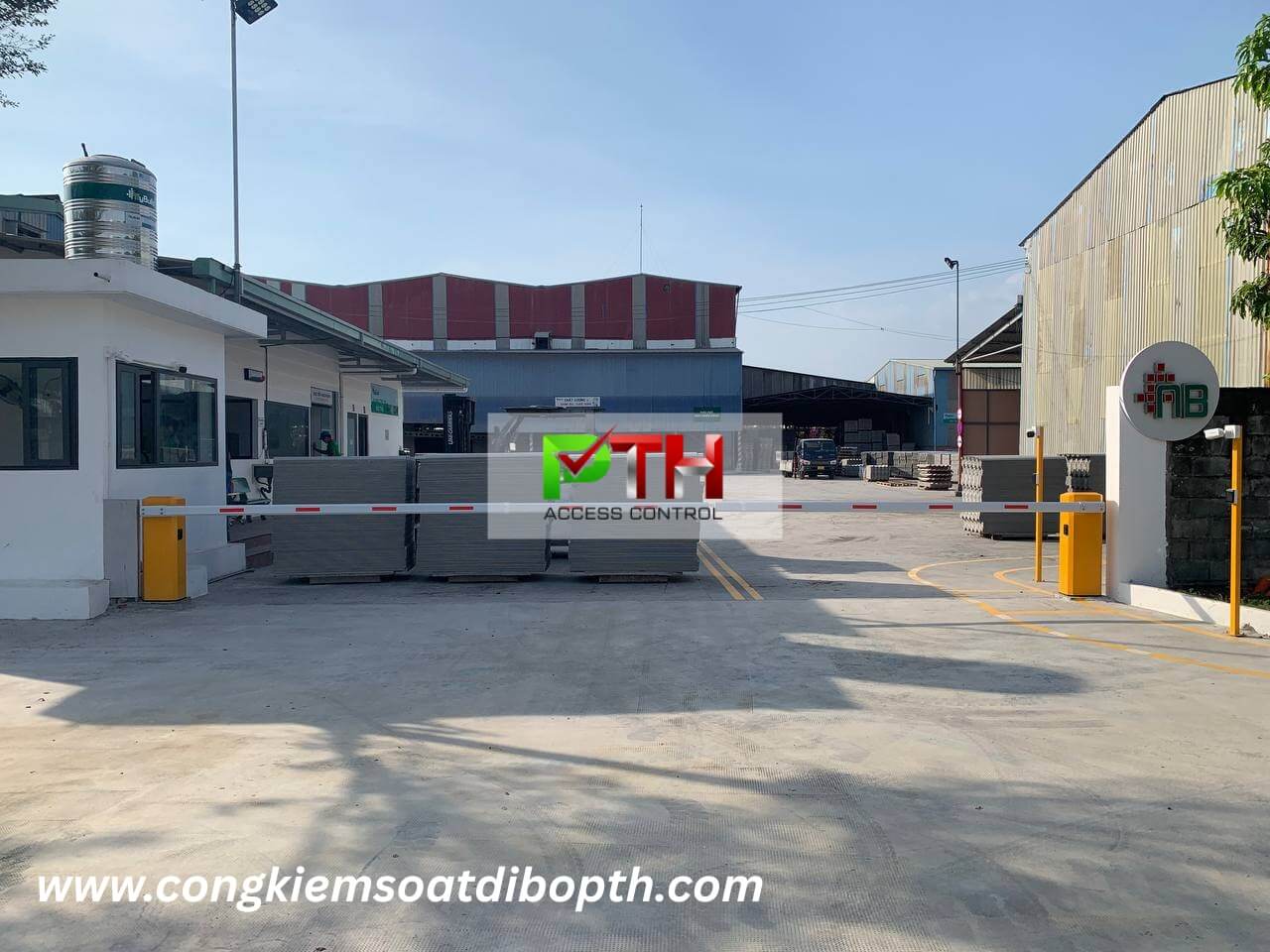 Hình 2: Công trình lắp thống kiểm soát xe tại nhà máy ALLYBUILD