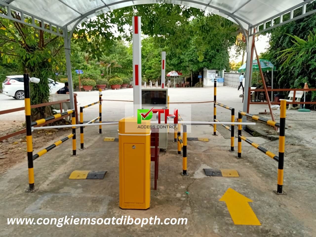 Hình 1: Công trình lắp hệ thống giữ xe thông minh tại Khu du lịch Suối Tranh
