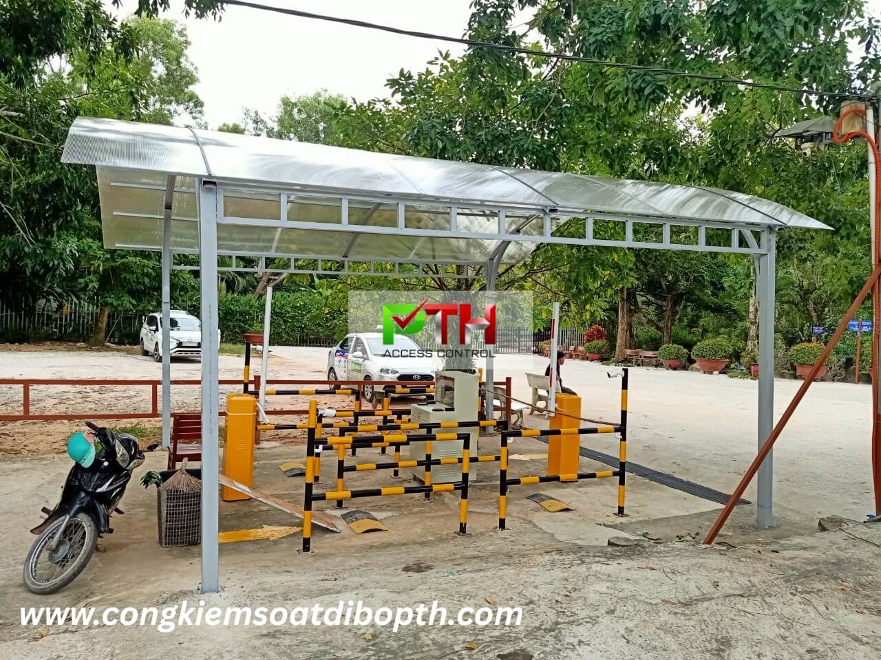 Hình 2: Công trình lắp hệ thống giữ xe thông minh tại Khu du lịch Suối Tranh