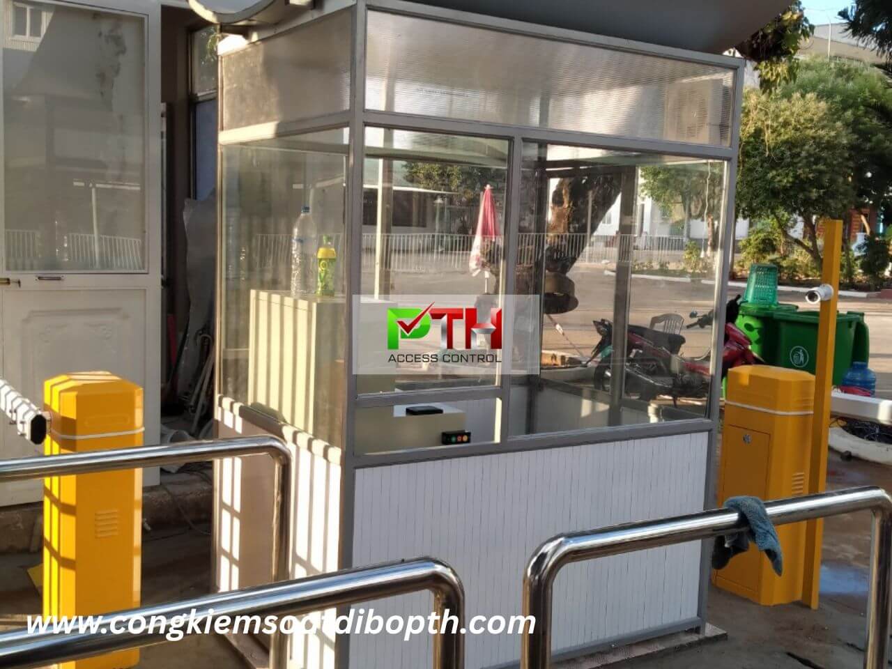 Hình 4: Công trình lắp hệ thống giữ xe thông minh cho bệnh viện Y 115 Gia Lai